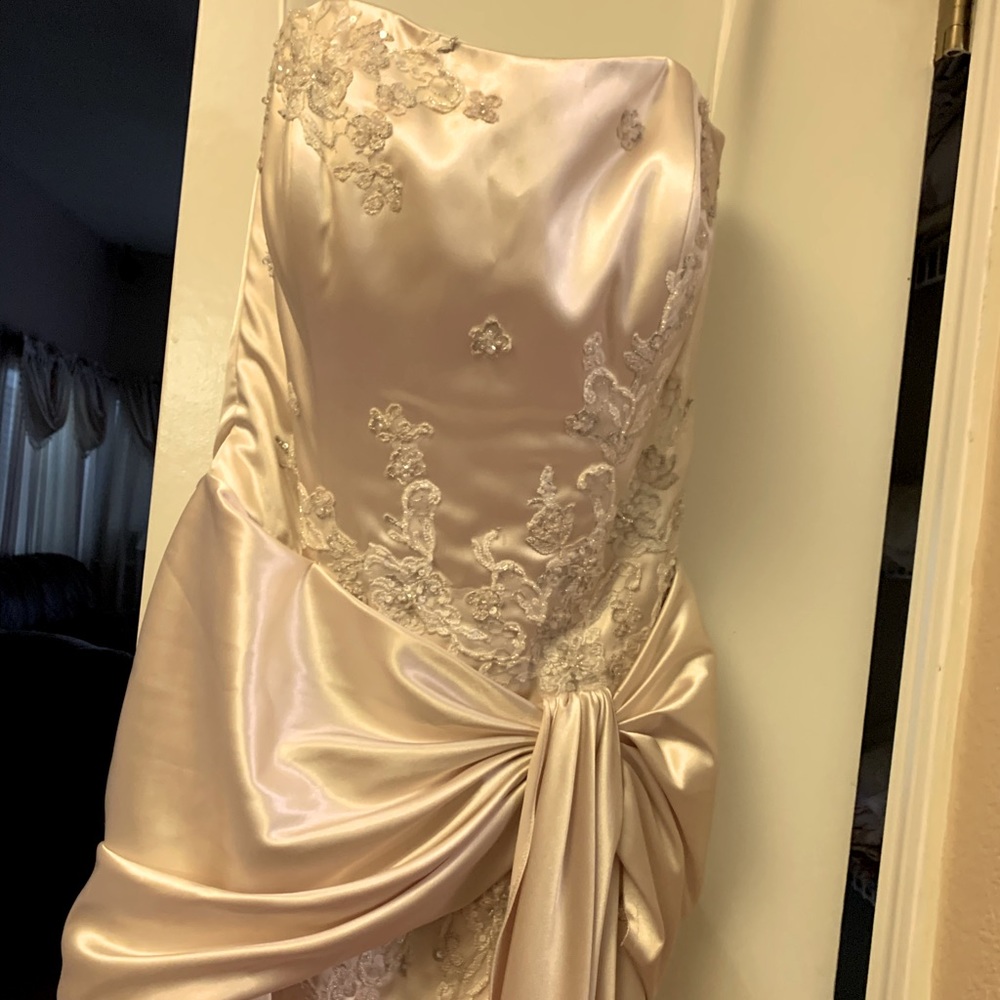 Wedding dress